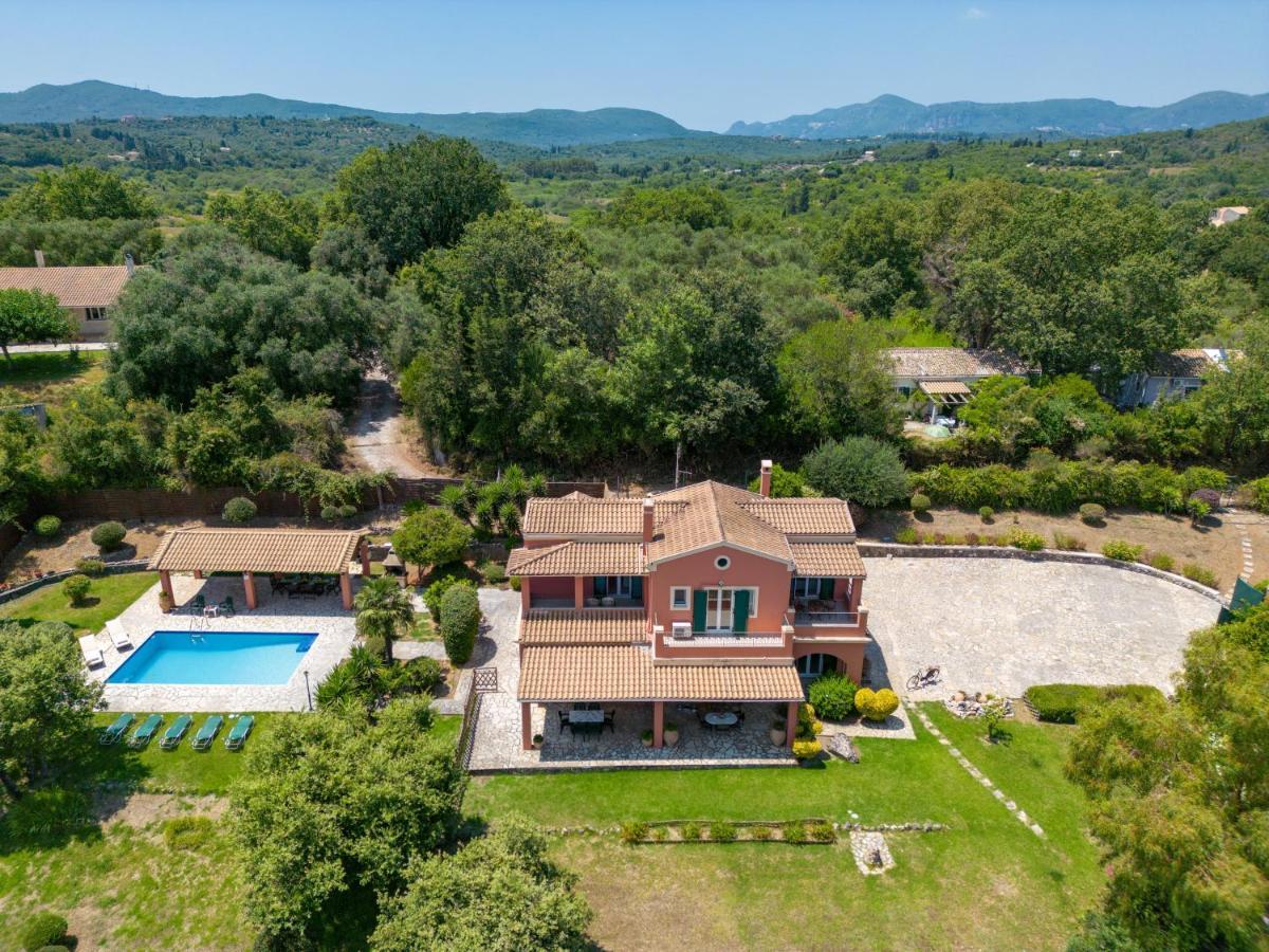 Thea Villa Poulades